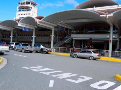 Alertan sobre ataques con l&aacute;ser en aeropuertos del pa&iacute;s