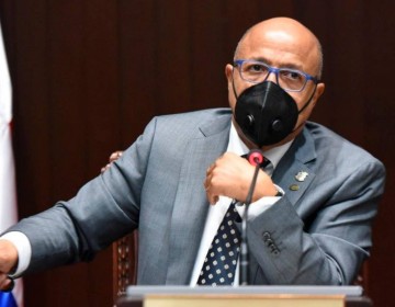 Alfredo Pacheco, niega recibir presi&oacute;n de la Embajada de Estados Unidos