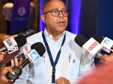 Alfredo Pacheco reconoce que la reforma fiscal "es dif&iacute;cil" y debe ser vista con detenimiento