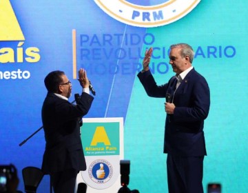 Alianza Pa&iacute;s proclama a Abinader como candidato presidencial tras acuerdo senatorial con Moreno