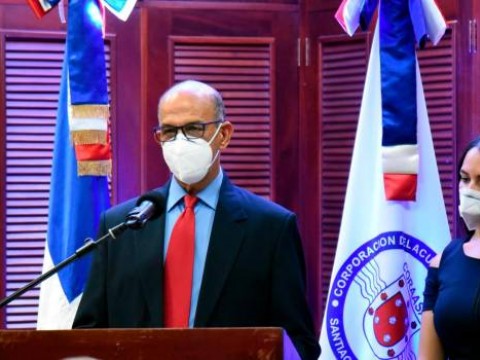 Abinader designa Andrés Burgos como director de Coraasan