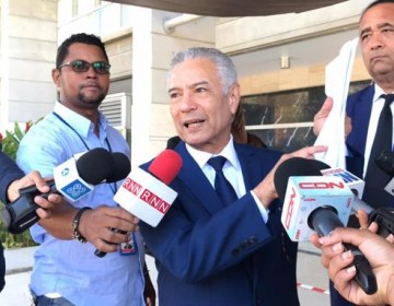 &Aacute;ngel Lockward en la fiscal&iacute;a: &ldquo;Si a alguien le di de mi dinero limpio fue al presidente Abinader&rdquo;