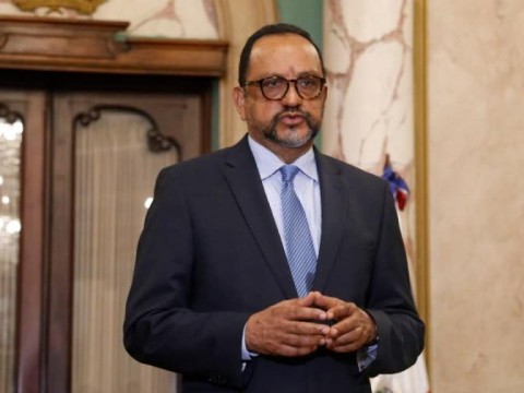 Poder Ejecutivo dice Ley DNI no contradice la Constituci&oacute;n, pero est&aacute; dispuesto a cambiarla