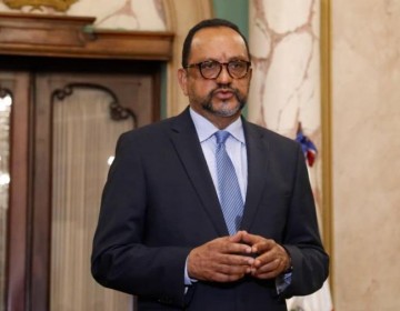 Poder Ejecutivo dice Ley DNI no contradice la Constituci&oacute;n, pero est&aacute; dispuesto a cambiarla