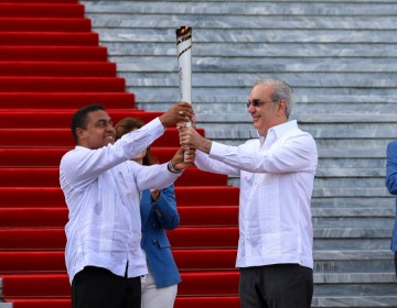 Presidente Abinader oficializa el inicio de la ruta de la antorcha hacia los XXV Juegos Centroamericanos y del Caribe Santo Domingo 2026