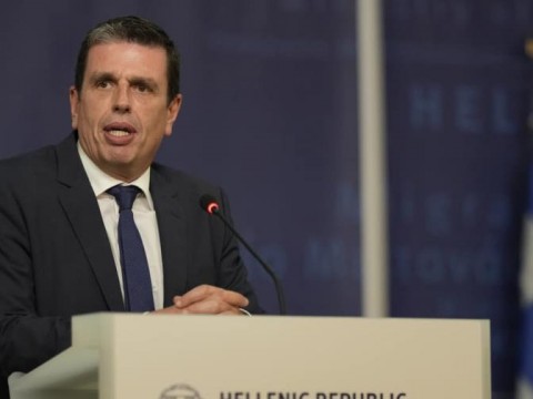 Grecia promete pol&iacute;tica de inmigraci&oacute;n "estricta pero justa"