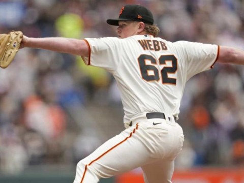 Gigantes superan a Rockies, con juego completo de Logan Webb y 10 ponches