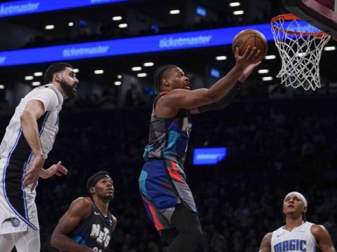 Nets se despegan en el 4to periodo; arrollan al Magic en el In-Season