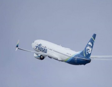 Vuelos cancelados se acumulan debido a inspecci&oacute;n de aviones Boeing de Alaska y United
