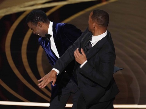 Chris Rock pone precio para hablar de la bofetada de Will Smith en televisi&oacute;n