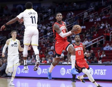 Rockets superan al Jazz, suman primer triunfo de la campa&ntilde;a