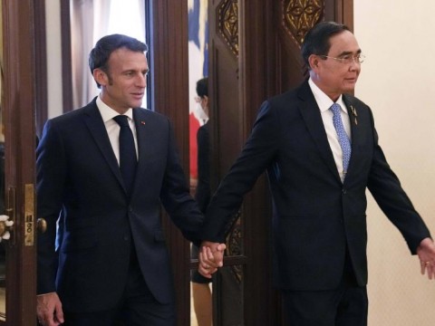 Macron dice que Mundial de Qatar "no deber&iacute;a politizarse"