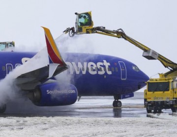 Tormenta invernal azota EEUU y causa cancelaci&oacute;n de vuelos