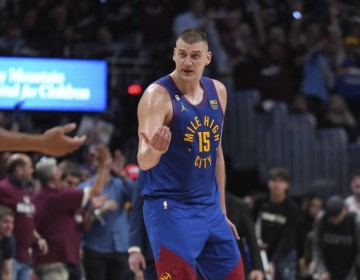 Los Nuggets completan barrida a los Lakers y jugar&aacute;n sus primeras Finales de la NBA