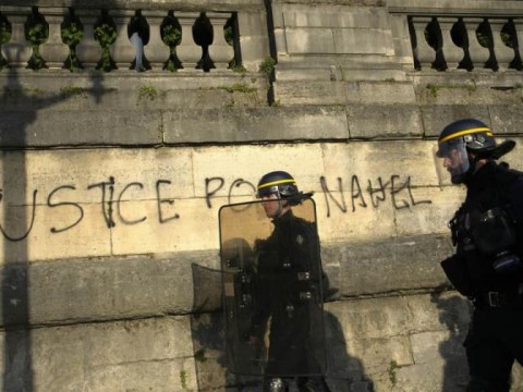 Macron pide calma tras varios d&iacute;as de disturbios en Francia