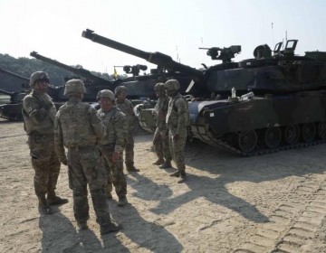 EEUU y Surcorea inician ejercicios militares conjuntos; Pyongyang los acusa de ensayar una invasi&oacute;n