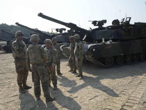 EEUU y Surcorea inician ejercicios militares conjuntos; Pyongyang los acusa de ensayar una invasi&oacute;n