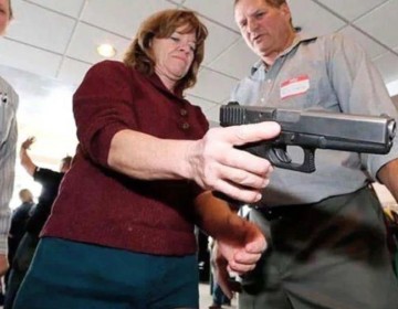 Tennessee aprueba un proyecto de ley que permitir&aacute; a los maestros portar armas de fuego