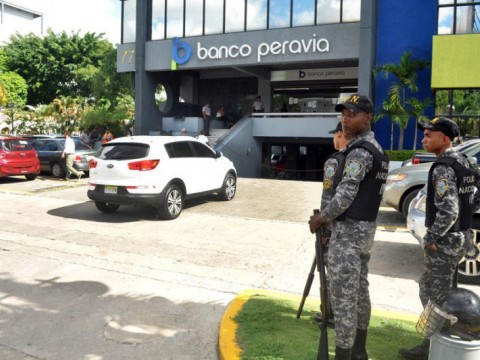 Arrestan a condenados por fraude multimillonario en el quebrado Banco Peravia