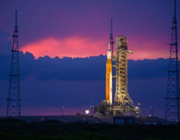 La NASA suspende lanzamiento del martes de nave a la Luna debido a tormenta