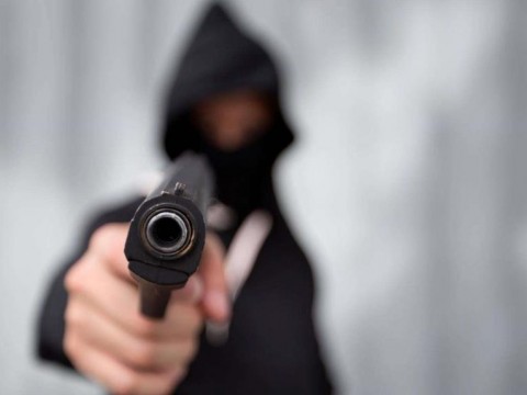 El 64.5 % de los dominicanos evita salir de noche por miedo a delincuencia
