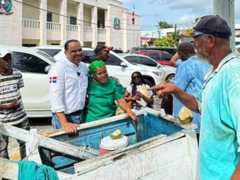 Defensor del Pueblo asegura que m&aacute;s del 50% de los trabajadores dominicanos viven en la informalidad
