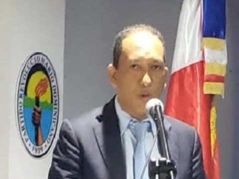 Aspirante Alcald&iacute;a por PRD dice negocios ocupan 30% espacio DN