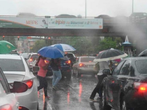 Vaguada generar&aacute; lluvias este lunes