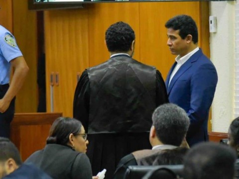 A&uacute;n no arranca juicio de fondo a Ad&aacute;n C&aacute;ceres porque la Pastora Rossy y su hijo acuden sin abogados