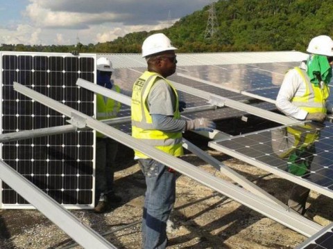 Abogan por incentivos gubernamentales para ampliar empleos verdes en RD