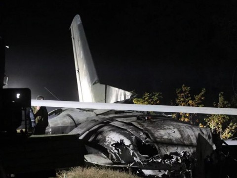 Al menos cinco heridos al estrellarse un avi&oacute;n militar maliense
