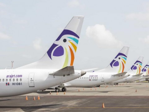 Arajet celebra las madres dominicanas con boletos desde US$1 por trayecto