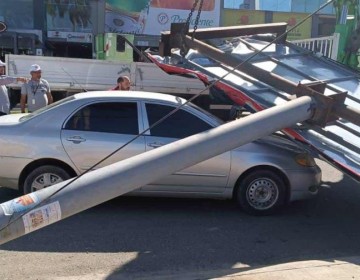 Ayuntamiento de Santiago lamenta colapso de valla publicitaria "ilegal" y afirma que la sold&oacute;