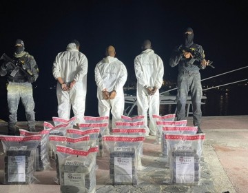 Detenidos tres hombres con 112 paquetes de coca&iacute;na