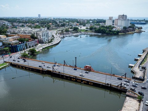 Ministerio de Obras P&uacute;blicas cerrar&aacute; por dos horas este jueves el puente flotante