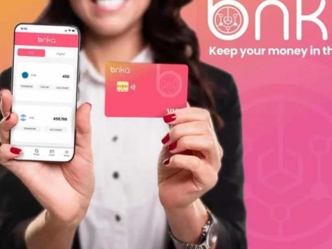 Lanzan una plataforma digital para facilitar las finanzas de migrantes latinos y europeos
