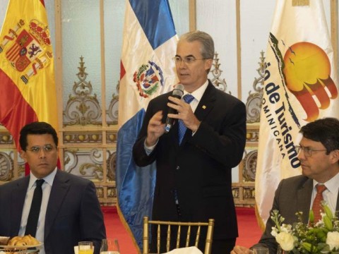 Banco Popular Dominicano impulsa el turismo con inversiones r&eacute;cord en Fitur 2025