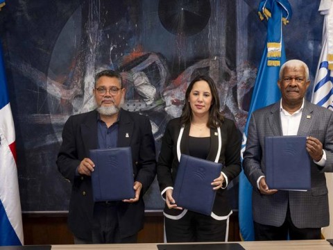 Banreservas y Direcci&oacute;n General de Museos formalizan marco entre museos de Santiago