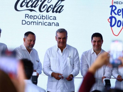 Inauguran nueva l&iacute;nea de producci&oacute;n de Coca-Cola en Rep&uacute;blica Dominicana