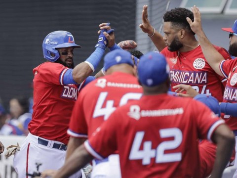 Licey vence a Curazao y clasifica a las semifinales de la Serie del Caribe