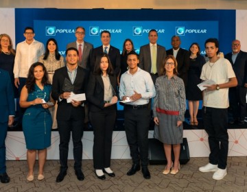 Banco Popular otorga becas de Excelencia Popular a j&oacute;venes meritorios