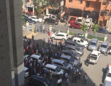 &iexcl;Ahora! Hombre cae desde el piso 14 del edificio El Huacal