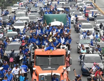 Licey pinta de azul la ciudad celebrando su bicampeonato