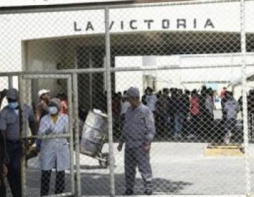 Presos pagan hasta $50 mil para entrar armas a La Victoria