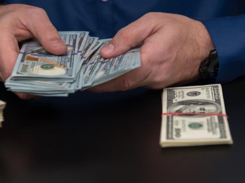 Cartera de cr&eacute;ditos en moneda extranjera aument&oacute; 12 % en el 2023