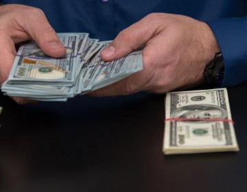 Cartera de cr&eacute;ditos en moneda extranjera aument&oacute; 12 % en el 2023