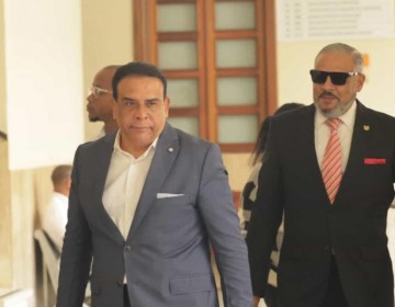 Auditor&iacute;a revela irregularidades en contratos del MOPC adjudicados a Alexis Medina