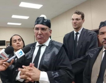 &iquest;Pueden los fiscales subir a estrado sin tener el carnet de abogado?