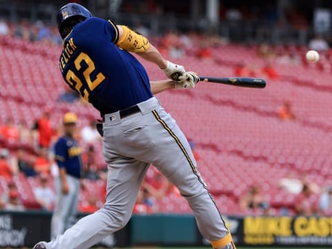 Yelich completa el tercer ciclo de su carrera