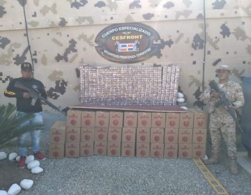 Cesfront detiene haitiano que trat&oacute; de introducir a RD 252,200 unidades de cigarrillos
